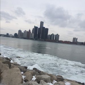 Meet your Posher, Fatima